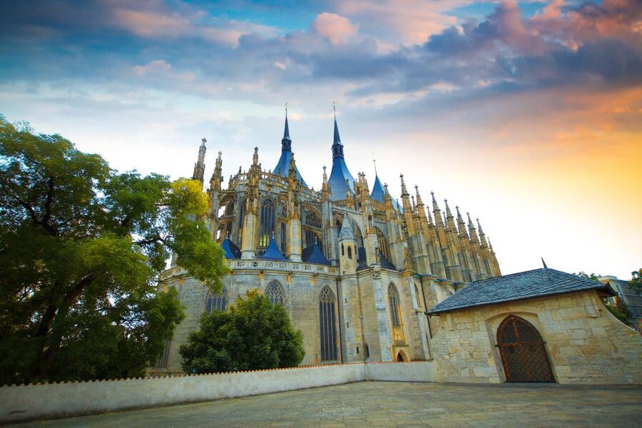 Private Guided Tour from Prague to UNESCO Kutna Hora - Is $304 per person a fair price?