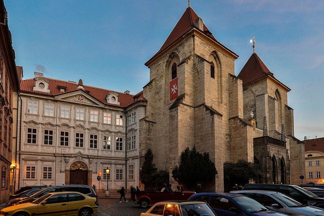 Private Lesser Town tour - Historical Treasure Hunt - A good contest for groups of eight or more