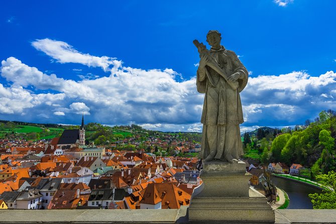 Private Luxury Transfer to Cesky Krumlov from Prague - Should you book the Prague to Cesky Krumlov transfer?