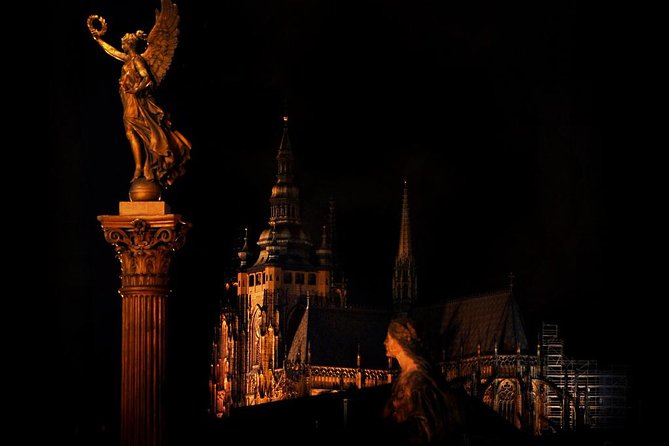 Private Photography Tour of Prague by Night - Loreta, New World, and the quieter Castle District