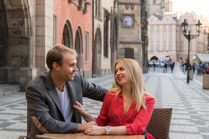 Private Photoshoot Tour in Prague - Malostranské náměstí: trams and a strong finish