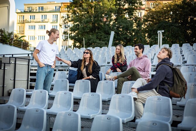 Private Prague Walk with Your Local Buddy - The National Theatre and Václav Havel’s heart
