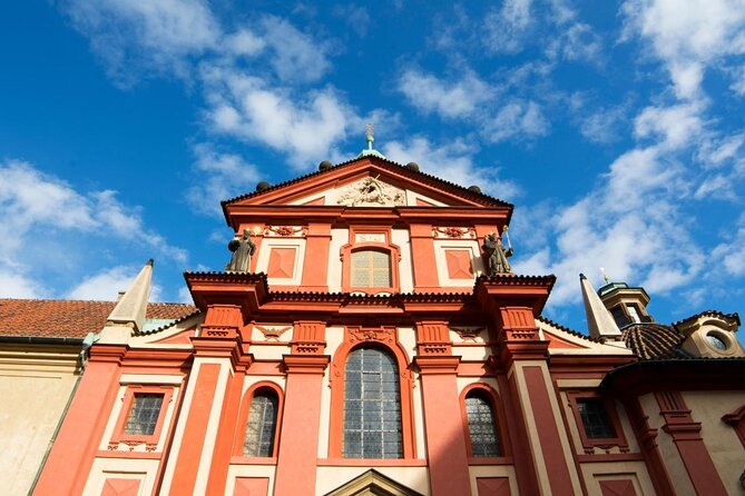 Private Tour of Prague Castle Interiors and Lunch included - Key points at a glance