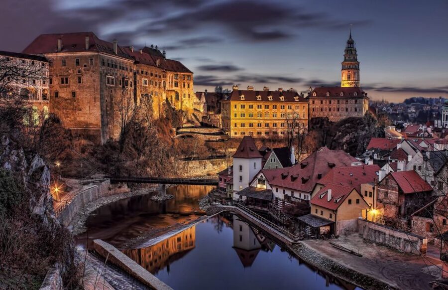Private Tour to Český Krumlov - A Day Trip from Prague - Why Český Krumlov is worth the long ride from Prague