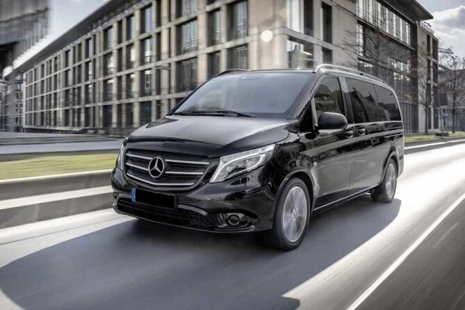 Private Transfer from Prague Airport to Prague City Hotels 1 - 7 pax - Arriving at Václav Havel Airport Prague