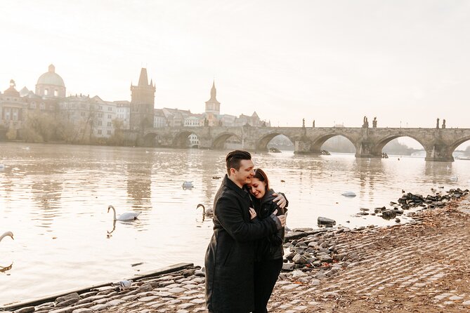 Private Vacation Photography Session with Local Photographer in Prague - Using Prague Castle as the backdrop
