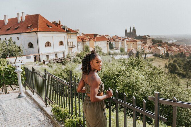 Private Vacation Photography Session with Local Photographer in Prague - What the photographer adds