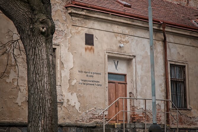 Psychiatric Hospital & Abandoned Cemetery - Who will enjoy this and who should skip it