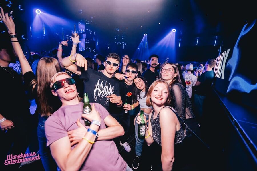 Pub Crawl with Shots and Night Club I Prague - Finishing at Epic Prague