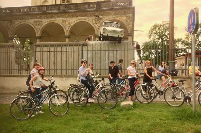 Radtour durch Prag auf Deutsch - What the guide adds in German
