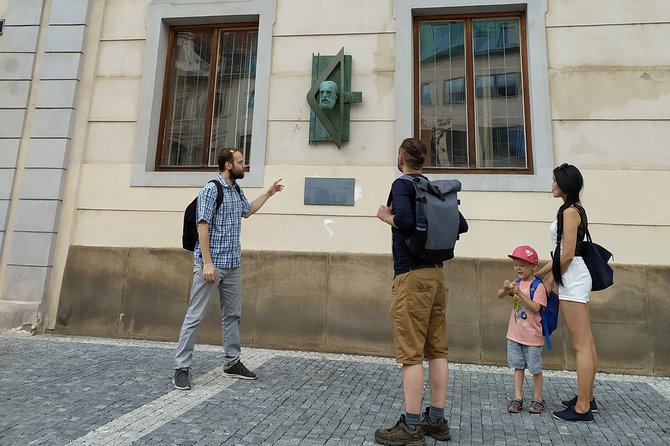Rent-a-Friend in Prague - What the local-host format can add