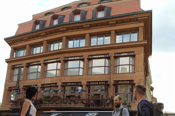 Rent-a-Friend in Prague - Price, group size, and practical value