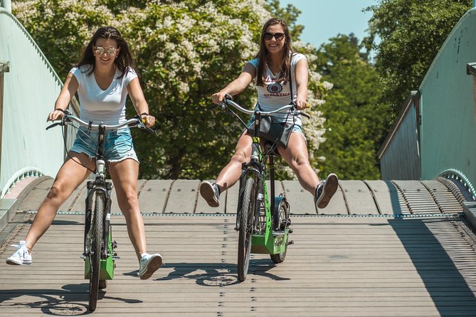 Rent your E-Scooter Hugo Bike in Prague! - Seeing Prague’s important sights by scooter