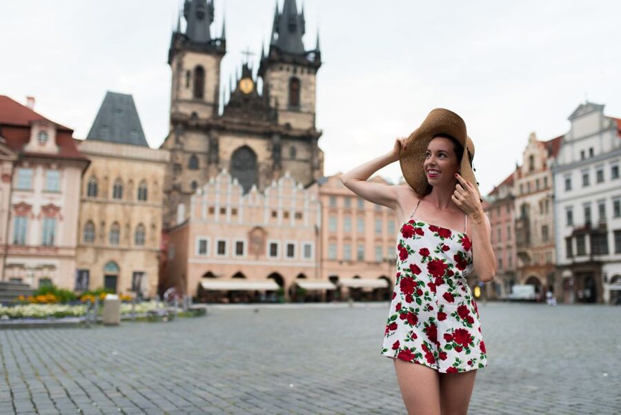 Romantic Photoshoot Experience for Couples in Prague - Photo delivery within 48 hours
