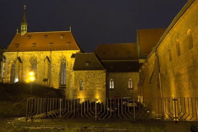Scary Prague Walking Tour - Former execution grounds and an old cemetery