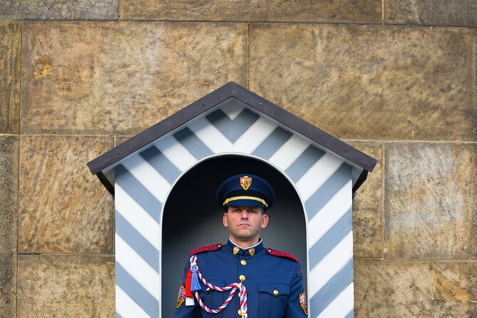 Skip the line: Prague Castle Interiors Tour with Local Guide - Why this Prague Castle tour works