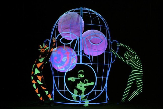 Skip the Line: WOW Show Black Light Theater in Prague Ticket - Key points before you book