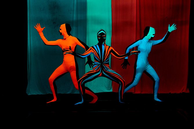 Skip the Line: WOW Show Black Light Theater in Prague Ticket - Why the wordless format helps
