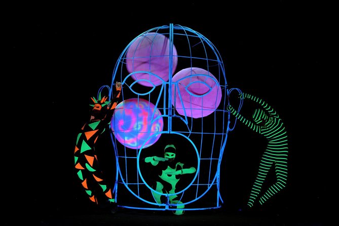 Skip the Line: WOW Show Black Light Theater in Prague Ticket - The strongest part: audience interaction