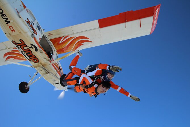 Tandem Skydiving in Prague - Tandem Jump with transfers! - Photos and video: decide before you board