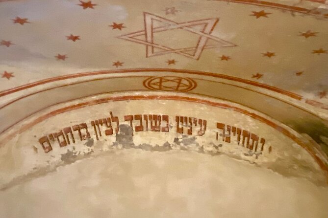 Terezin In-Depth Holocaust Tour From Prague's Center (max 7 pax) - Leaving Prague and passing the assassination site