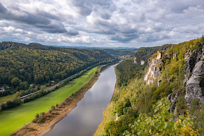 Top Full-Day Adventure: Bohemian & Saxon Switzerland from Prague - Winter alternative: Tisá Rocks