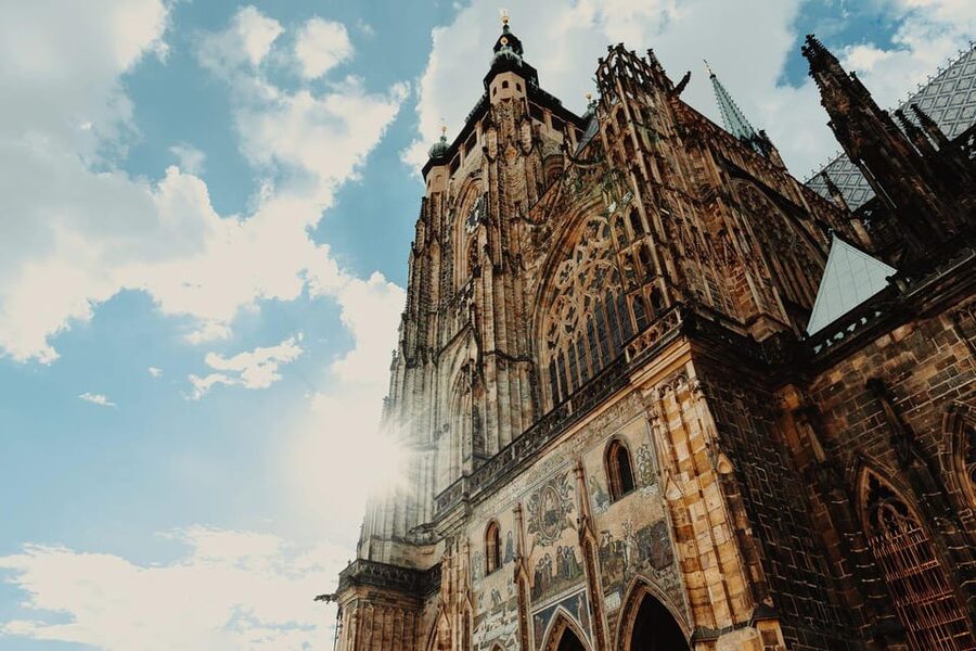 Tour of Prague Castle in italian language ticket included - Key points to know before booking