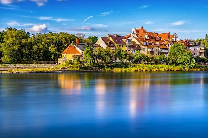 Transfer from Prague to Munich: Private with a 2 Hour Stop - Comfort, luggage, and the long road