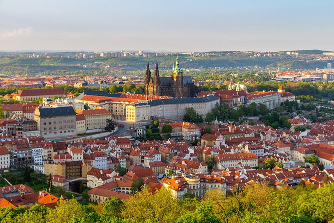 Two-Hour Morning Walking Tour of Prague Castle - Prague Castle: a fast lesson in royal Prague