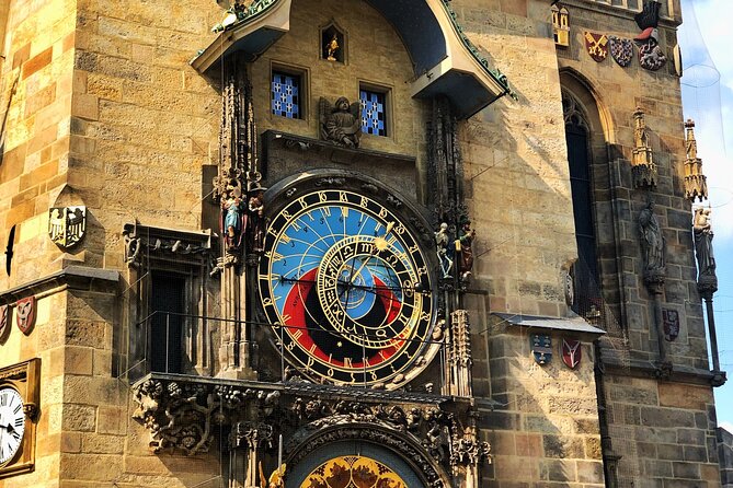 VIP Tour: Professional photos - You and Prague Best Monuments - Why this Prague photo tour is different
