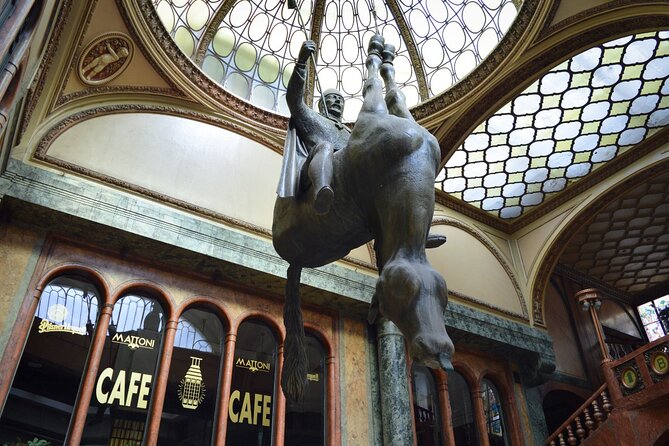 Walking Tour in Prague with Local Historian - Who will get the most from this $25 walk