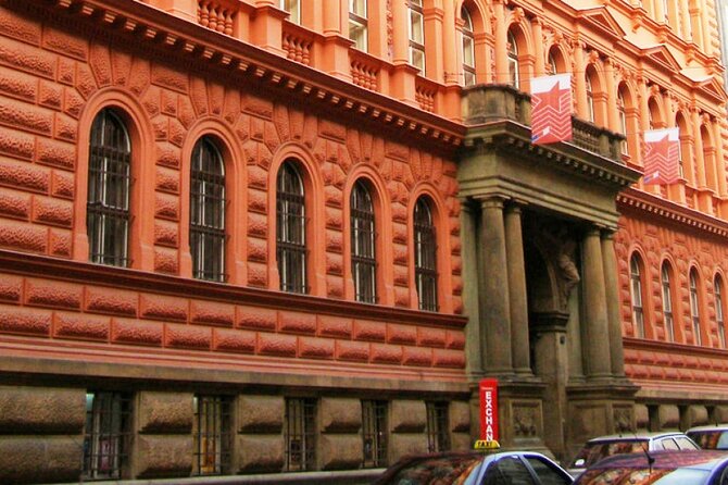 Wars and Totality History tour in Prague - Wenceslas Square and the Czech political stage