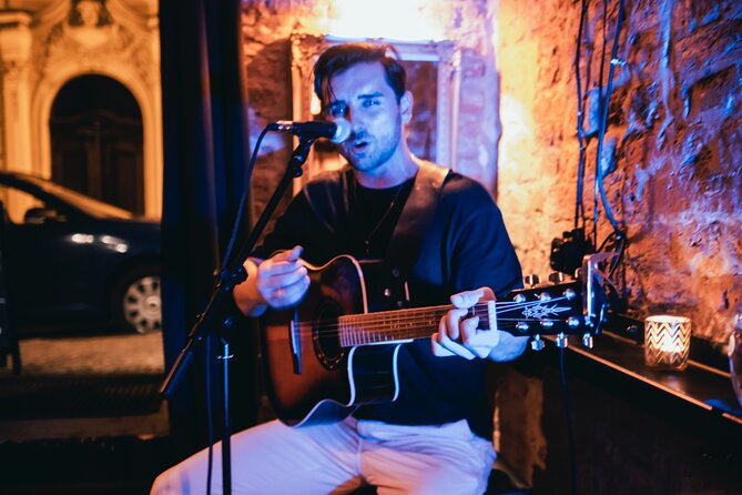 Wednesday Night Live Music and Cocktails Ticket in Kontakt Bar - The seating promise deserves attention