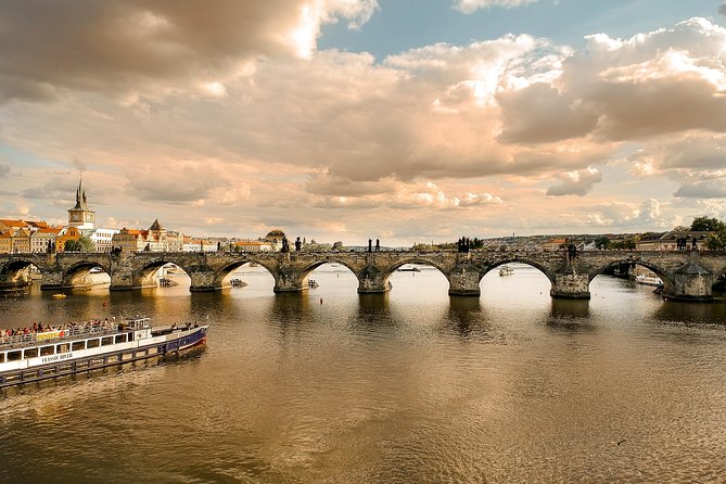 Welcome to Prague - Private Tour with Licensed Guide - Key points at a glance