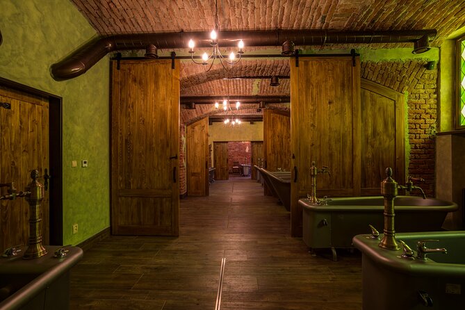 Wine SPA and Salt Cave for 1-12 people - A warm wine bath in Prague 7