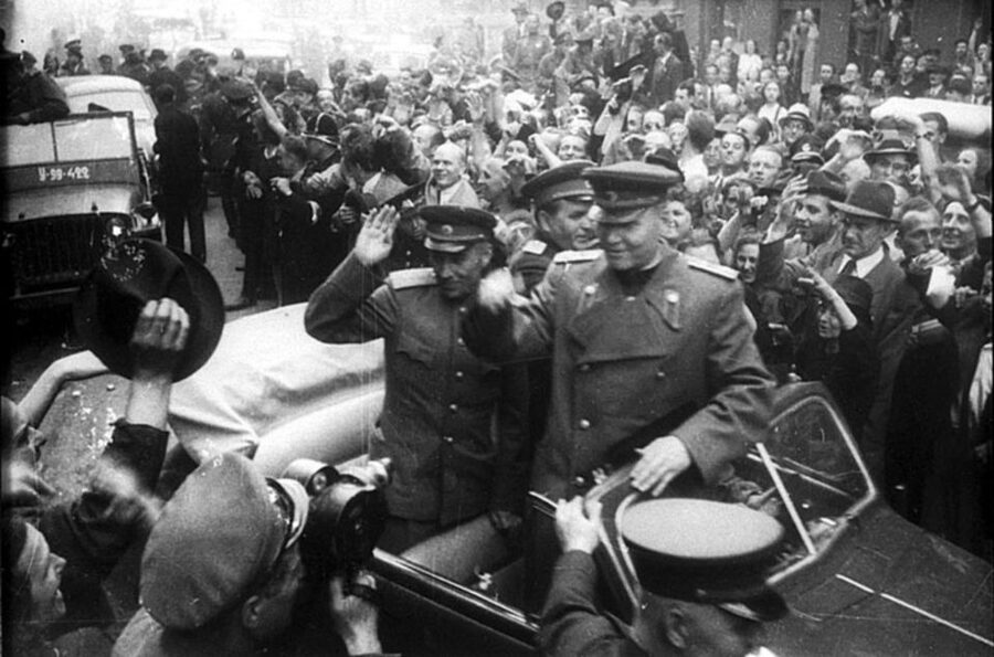 WWII and Communism History in Prague's Old Town Private Tour - Prague’s 20th-century story, told on foot