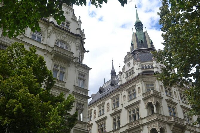 WWII in Prague Tour & The Crypt of Operation Anthropoid - Key points at a glance
